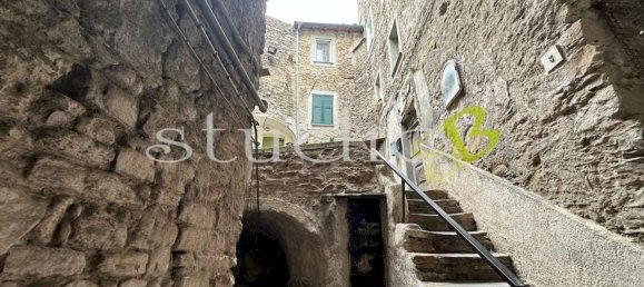5 rooms Apartment in San Biagio della Cima, Italy No. 123219 14