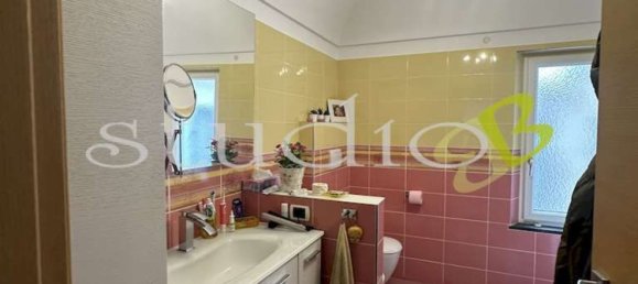 5 rooms Apartment in San Biagio della Cima, Italy No. 123219 11