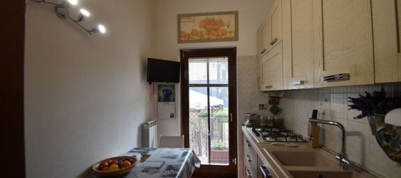 4 rooms Villa in Rome, Italy No. 44086 9