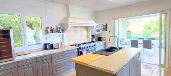 4 bedrooms Villa in Roquebrune-sur-Argens, France No. 298823 8