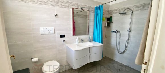 Дом с 6 комнатами в Sanarica, Италия № 196668 48