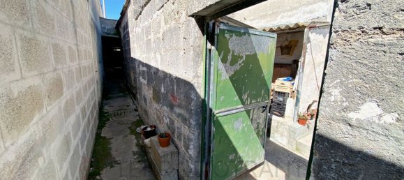 Дом с 6 комнатами в Sanarica, Италия № 196668 10