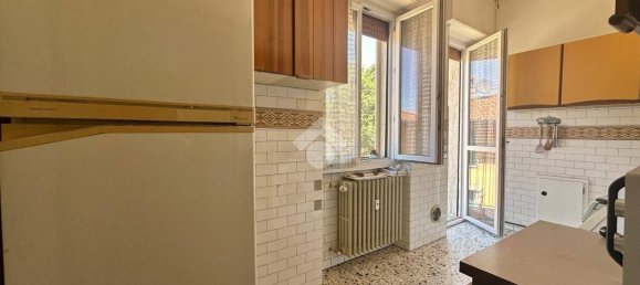 1 bedroom Apartment in Pavia, Italy No. 341504 2