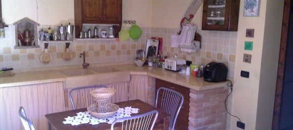 Дом с 8 спальнями в Кьянни, Италия № 58439 34