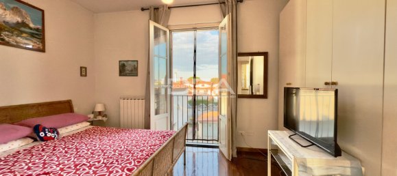 2 bedrooms Apartment in Lucca, Italy No. 329750 7
