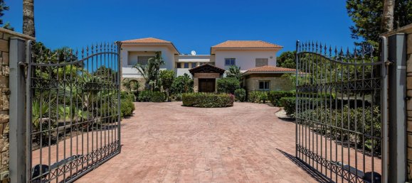 6 bedrooms Villa in Protaras, Cyprus No. 982 23