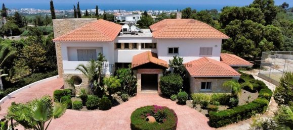 6 bedrooms Villa in Protaras, Cyprus No. 982 16