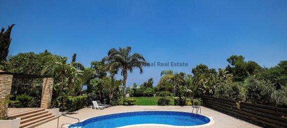 6 bedrooms Villa in Protaras, Cyprus No. 982 22
