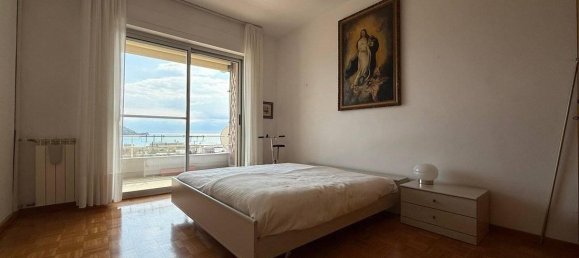 4 rooms Apartment in Albenga, Italy No. 37615 46