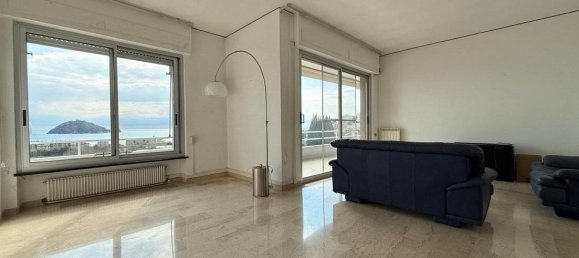 4 rooms Apartment in Albenga, Italy No. 37615 33