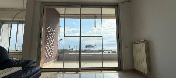 4 rooms Apartment in Albenga, Italy No. 37615 37