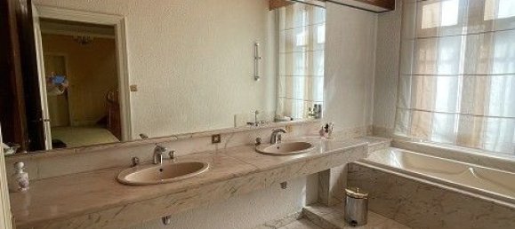 7 bedrooms House in Bethune, France No. 98113 15