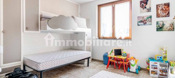 Villa de 4 dormitorios en Lonate Pozzolo, Italy No. 137335 8