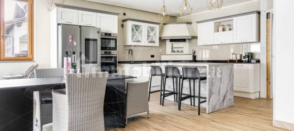 Villa de 4 dormitorios en Lonate Pozzolo, Italy No. 137335 17