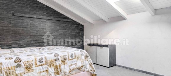 Villa de 4 dormitorios en Lonate Pozzolo, Italy No. 137335 22