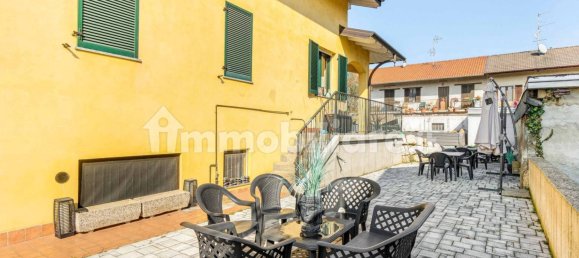 Villa de 4 dormitorios en Lonate Pozzolo, Italy No. 137335 16