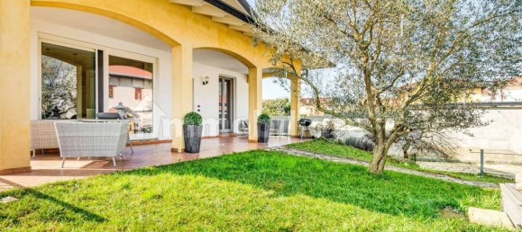 Villa de 4 dormitorios en Lonate Pozzolo, Italy No. 137335 15