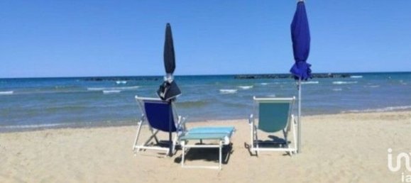 Квартира с 4 комнатами в Розето дельи Абруцци, Италия № 302744 3