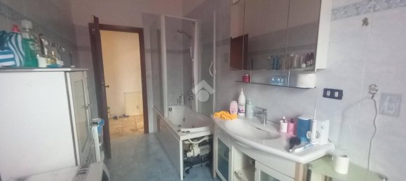 Квартира с 4 комнатами в Рим, Италия № 135348 25