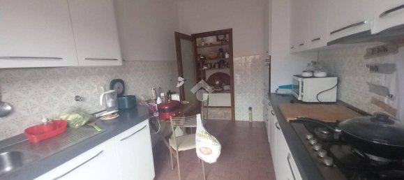 Квартира с 4 комнатами в Рим, Италия № 135348 6