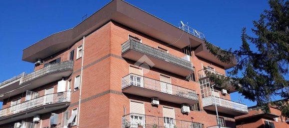 Квартира с 4 комнатами в Рим, Италия № 135348 10