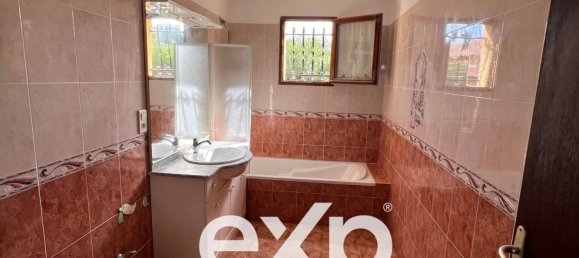 Villa de 3 dormitorios en Borgo, France No. 64563 12