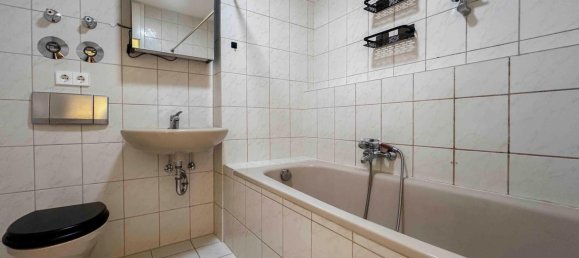 Квартира с 1 спальней в Нюрнберг, Германия № 230492 4