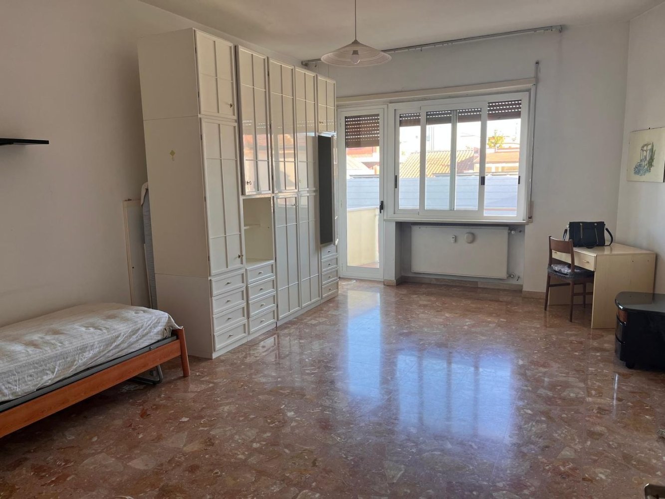 3 rooms Apartment in Pescara, Italy No. 90317