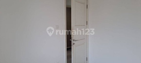 3 bedrooms House in Tangerang, Indonesia No. 1756 9