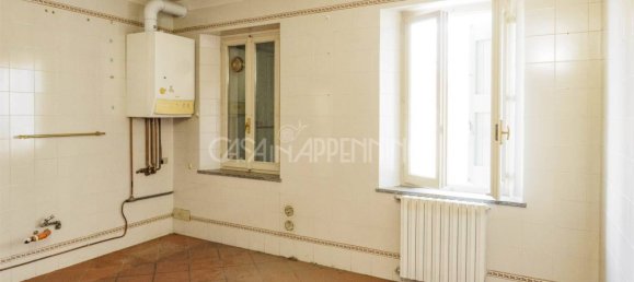 4 Schlafzimmer Wohnung in Montefiorino, Italy, Nr. 285845 4