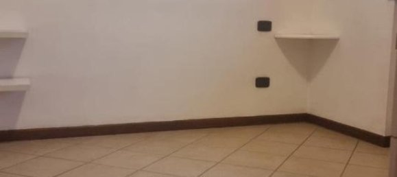 3-salle Appartement à Calvenzano, Italy No. 29621 4