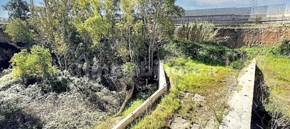 1275m² Land in Lecce, Italy No. 322083 5