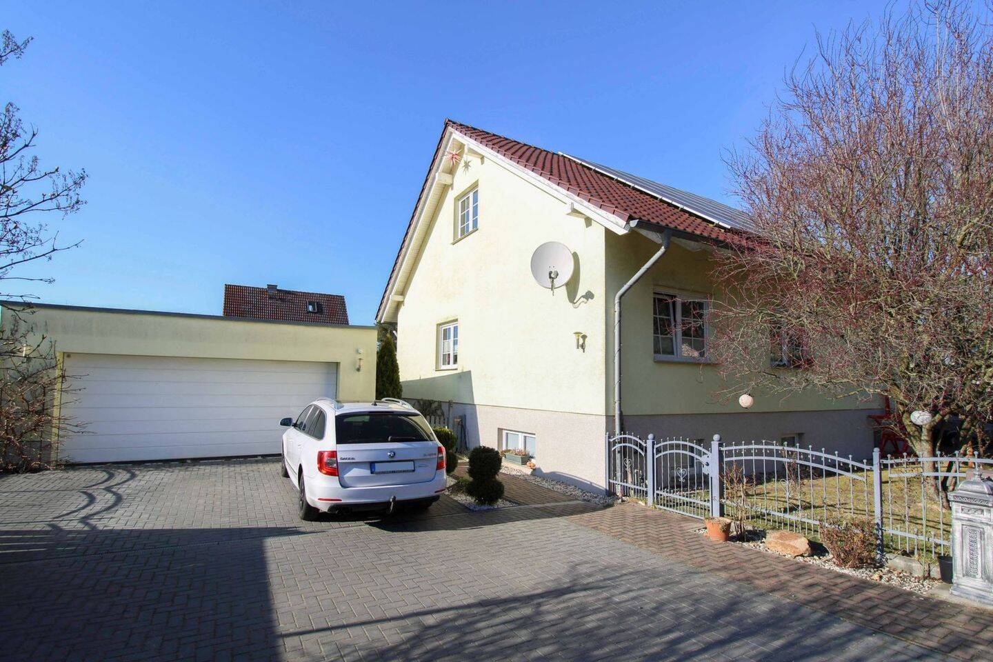 5 bedrooms House in Oberhavel, Germany No. 318908