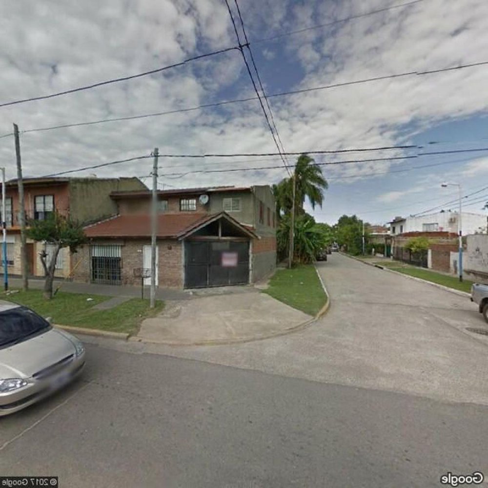 4 bedrooms House in San Miguel, Argentina No. 98339