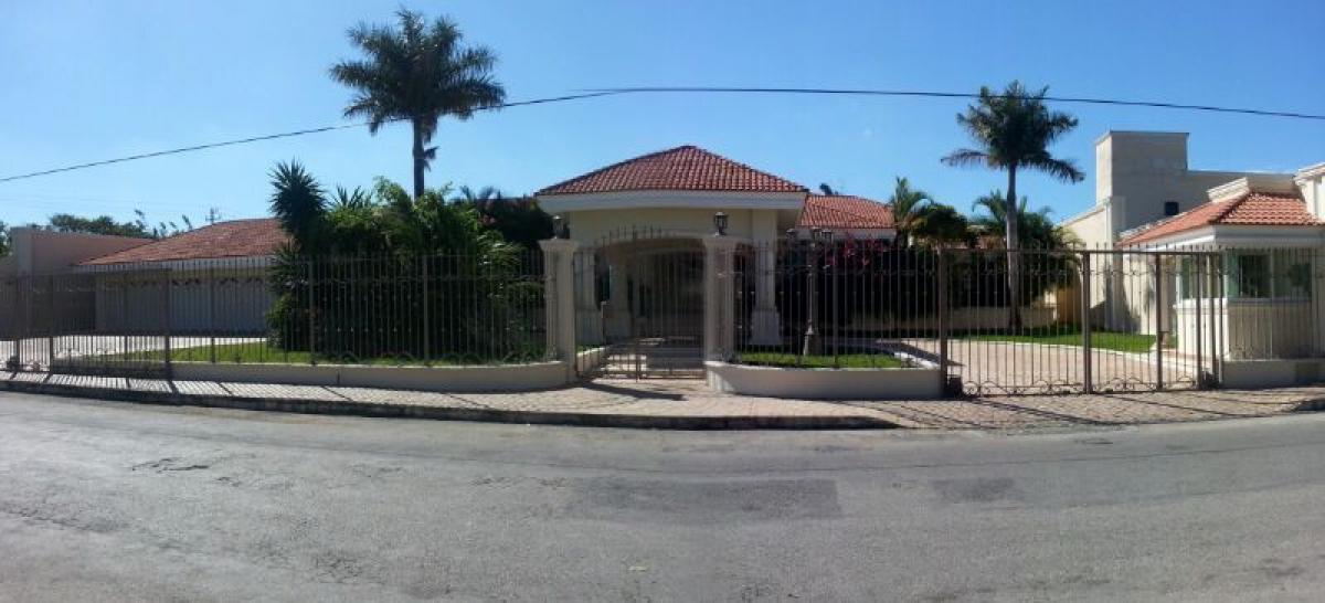 5 bedrooms House in Yucatan, Mexico No. 153573