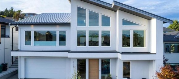 3 bedrooms House in British Columbia, Canada No. 1086 3