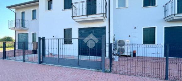 4 rooms House in Albettone, Italy No. 110063 2