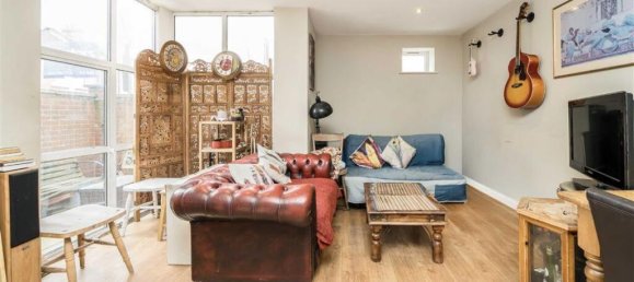 4 Schlafzimmer Wohnung in Cricklewood, United Kingdom, Nr. 5708 2