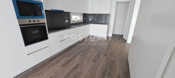 4 bedrooms House in Seixal, Portugal No. 77853 7