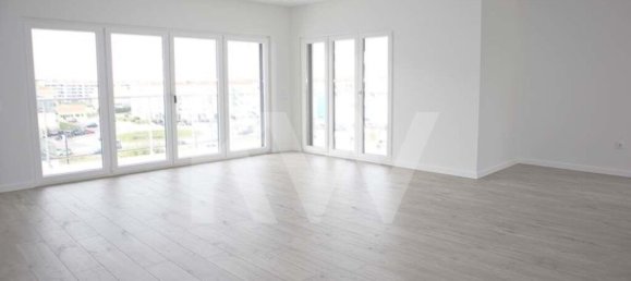 4 Schlafzimmer Doppelhaus in Montijo, Portugal, Nr. 56987 14