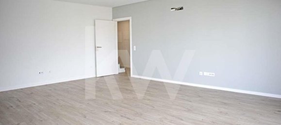 4 Schlafzimmer Doppelhaus in Montijo, Portugal, Nr. 56987 19