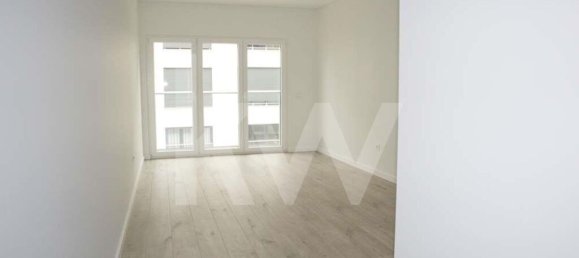 4 Schlafzimmer Doppelhaus in Montijo, Portugal, Nr. 56987 21