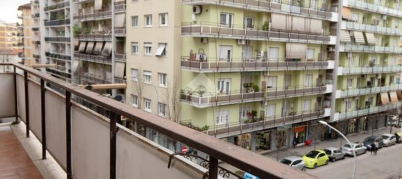 2 bedrooms Apartment in Rome, Italy No. 320858 3