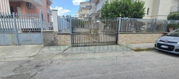 22m² Garage in San Nicola la Strada, Italy No. 262738 6