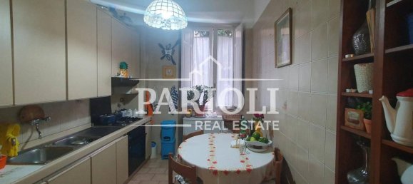 3 rooms Apartment in Rome, Italy No. 21561 5
