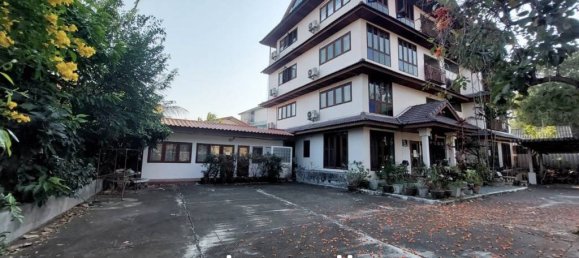 13 bedrooms Hotel in Chiang Mai, Thailand No. 24021 2