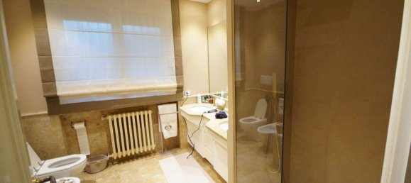 6 bedrooms Villa in Turin, Italy No. 380898 23