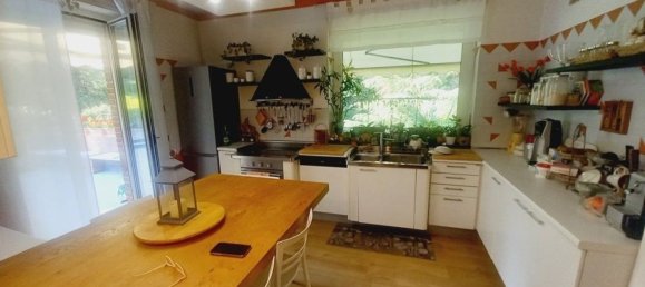 6 bedrooms Villa in Turin, Italy No. 380898 12