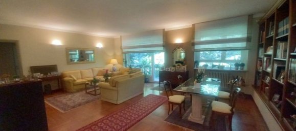 6 bedrooms Villa in Turin, Italy No. 380898 10