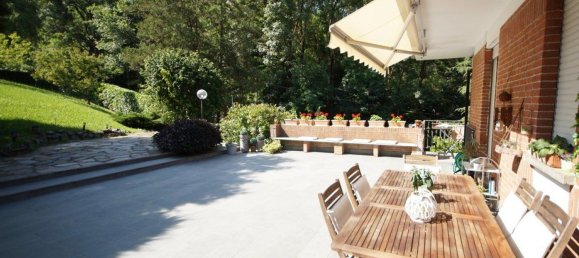 6 bedrooms Villa in Turin, Italy No. 380898 2